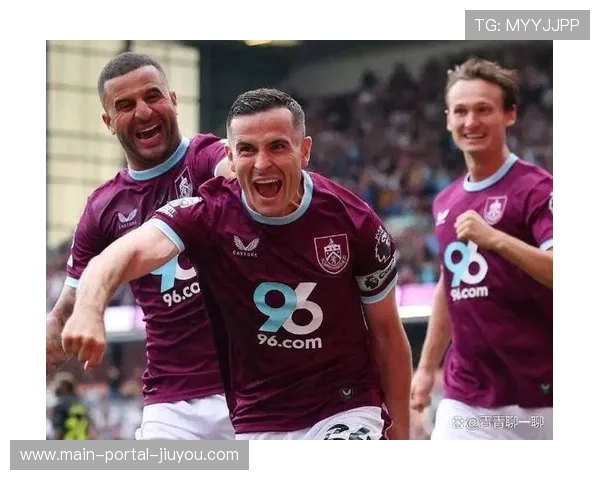 伯恩利对阵利物浦摆出严密5-4-1防守阵型，成功限制对手进攻创造平局机会